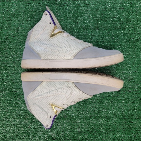 Nike Kobe 9 Men's Size 9 Shoes Lifestyle Wolf Grey White Mamba 630774-001 - Picture 4 of 13